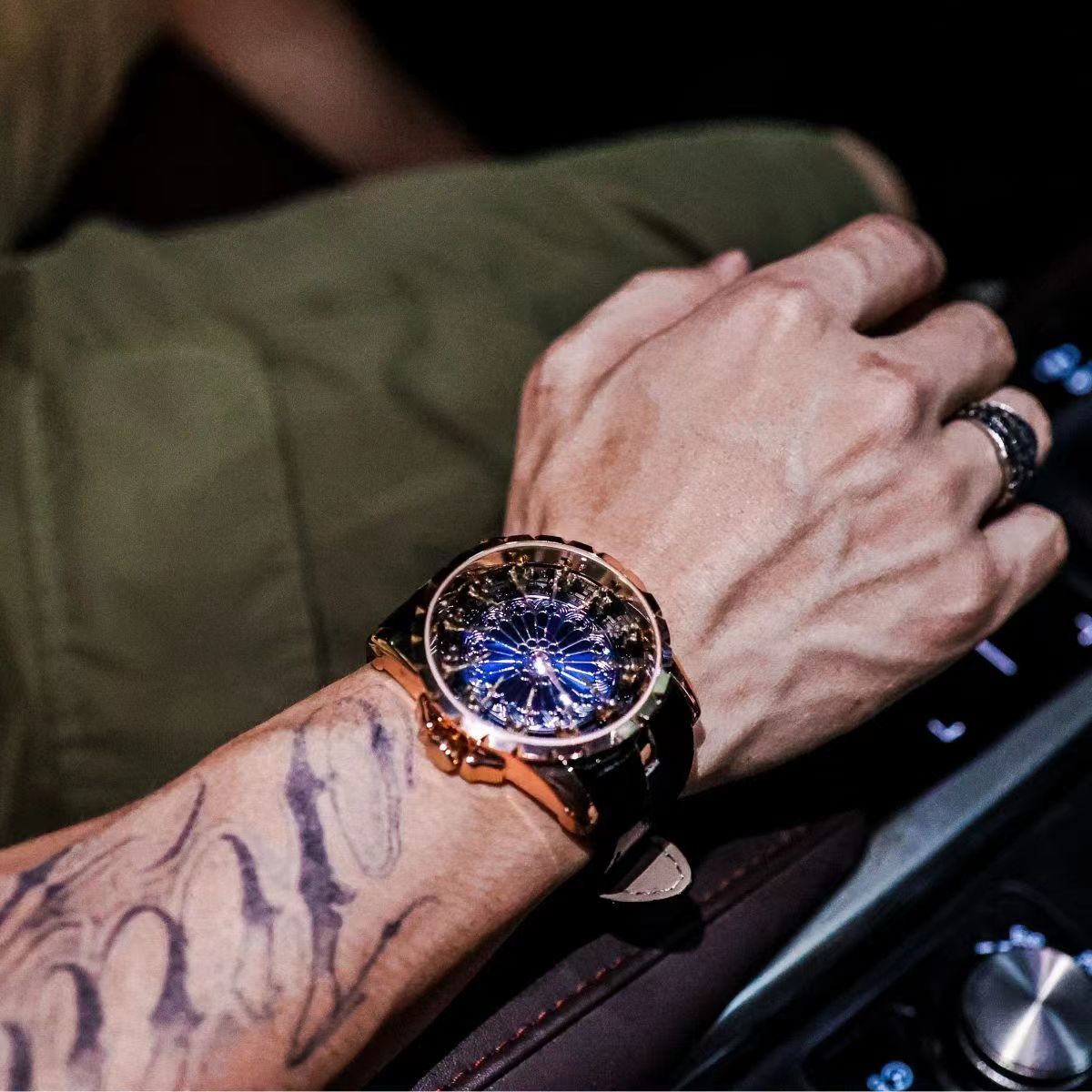 Luxurious and Elegant Men's Wa - Zodiac Luxury Watch ulasan dan harga