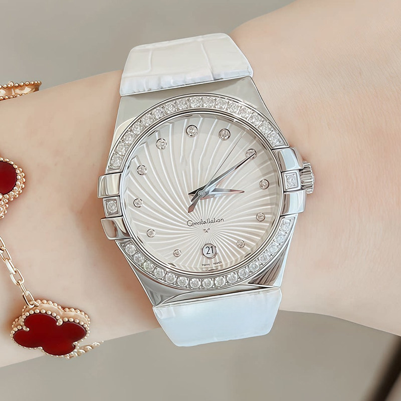Curved leather watch strap wom - Omega Watch Constellation ulasan dan harga