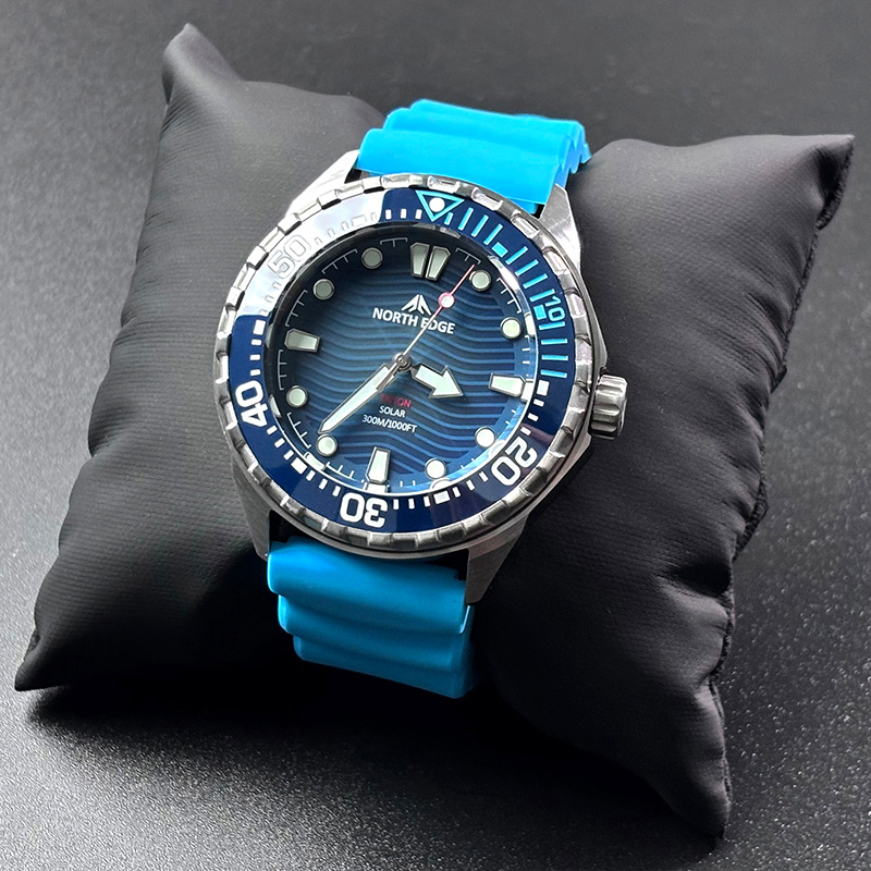 NORTH EDGE 2026 New TRITON Sol - Luxury Watch Display Case ulasan dan harga